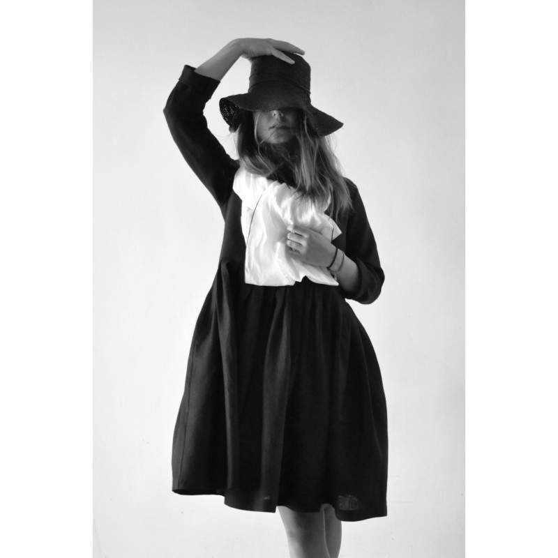 Uniform pleated long sleeves dress, black linen