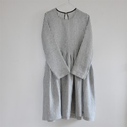 Uniform pleated long sleeves dress, light stripes linen