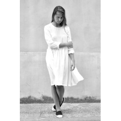 Pleated dress,  long sleeves, white silk