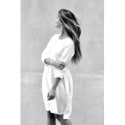 Pleated dress,  long sleeves, white silk