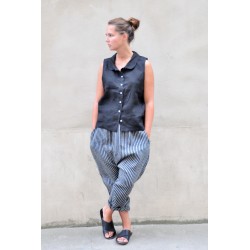 Sleeveless shirt, black linen