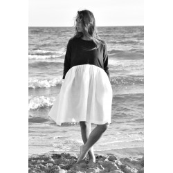 Bicolor pleated dress, long sleeves, black and white linen