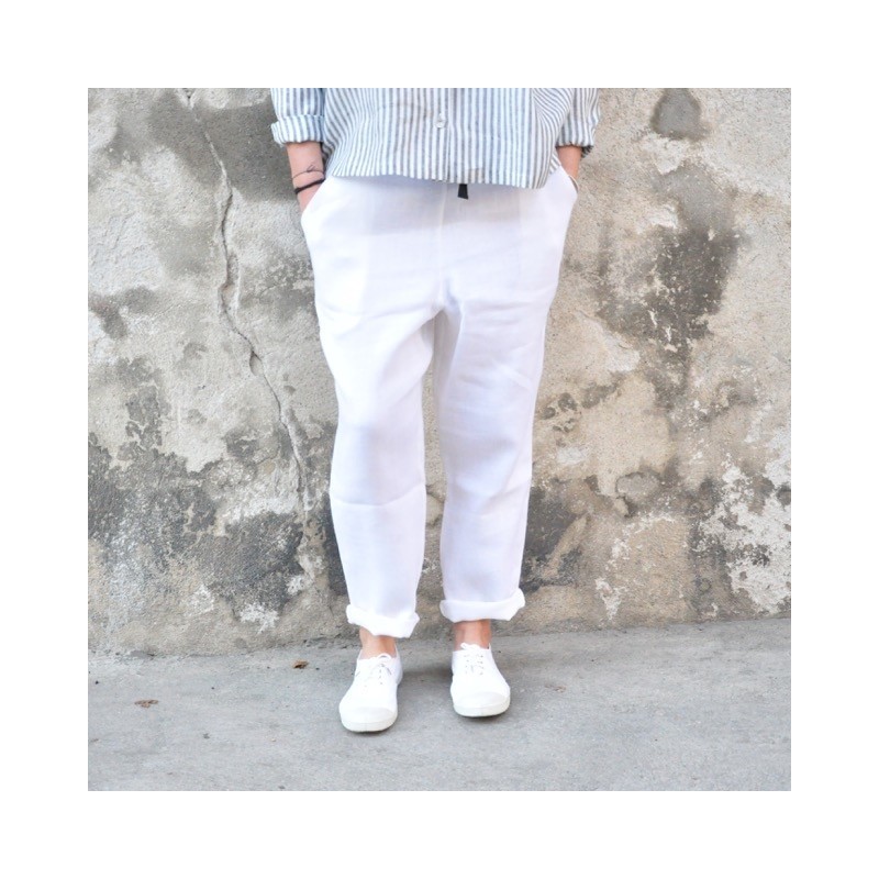 Pocket trousers, heavy white linen