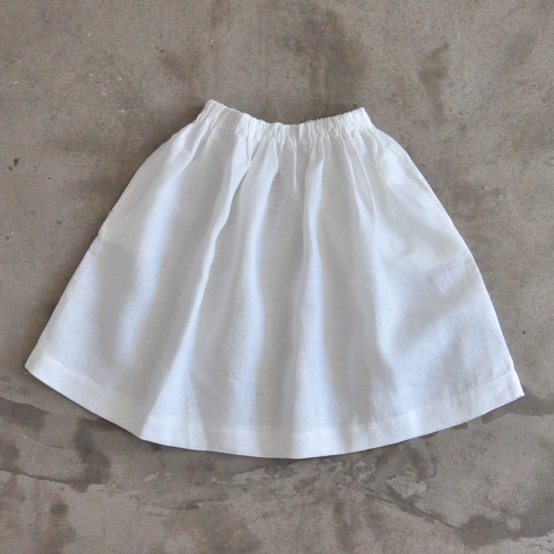 Uniform skirt, white linen