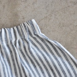 Uniform short, light stripes linen