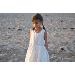 Uniform pleated dress, white linen