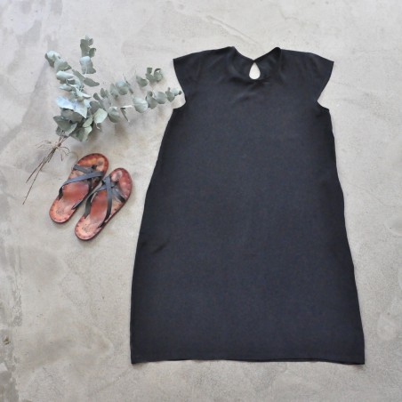 Flared dress, short sleeves, black silk