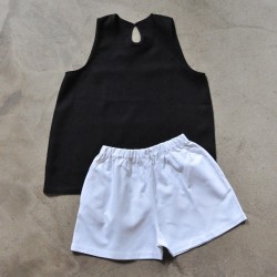 Sleeveless blouse, black linen