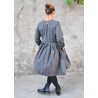 Robe à plis manches longues, lainage gris