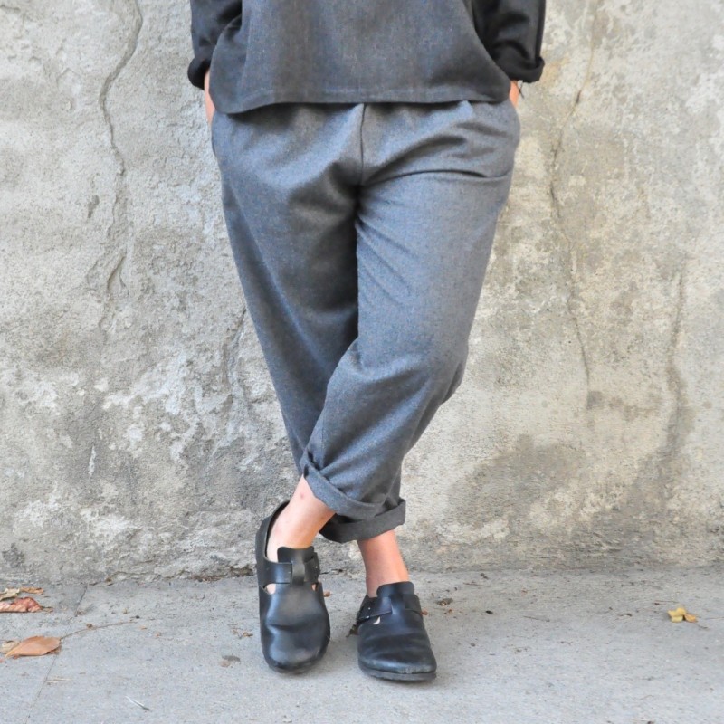 Pantalon classique, lainage gris