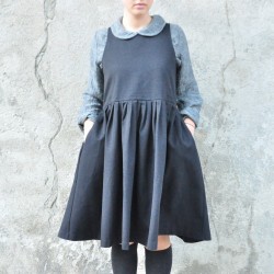 Pleated dress, sleeveless, black denim