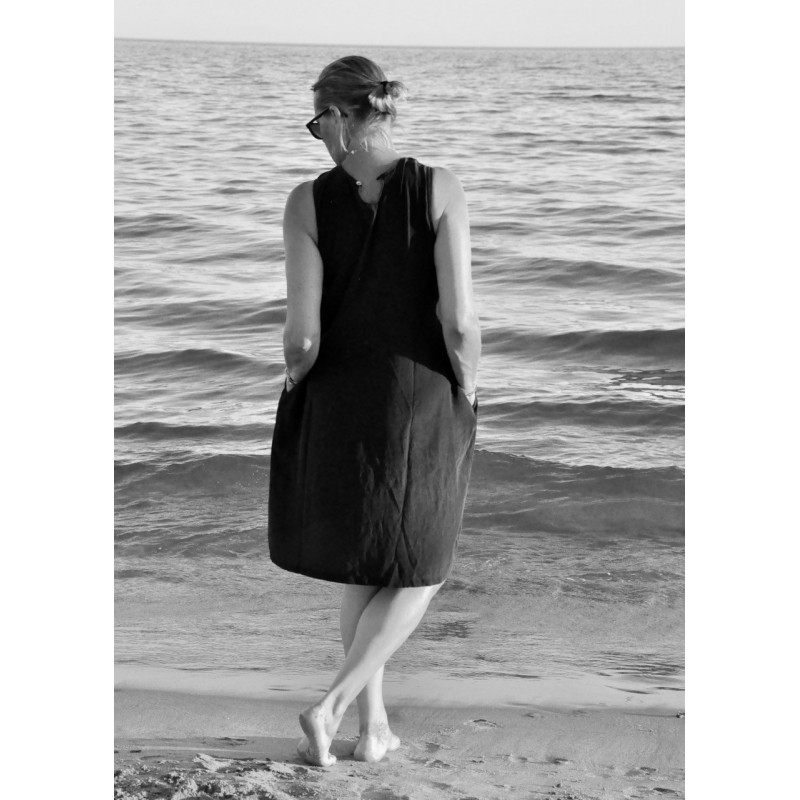 Flared dress, sleeveless, black linen