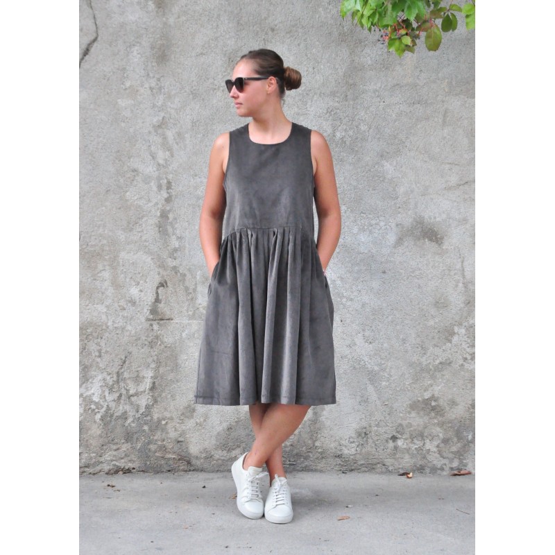 Pleated dress, sleeveless, grey corduroy