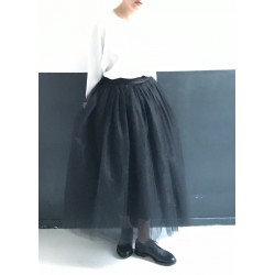 Jupon long en tulle noir