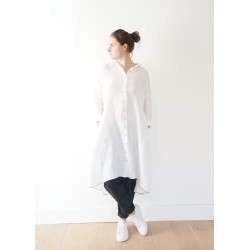 Long sleeves pleated shirt-dress, white linen