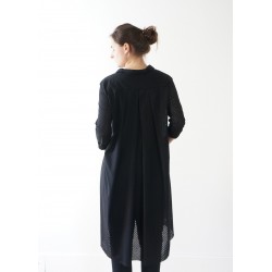 Robe-chemise à plis manches longues, coton ajouré noir