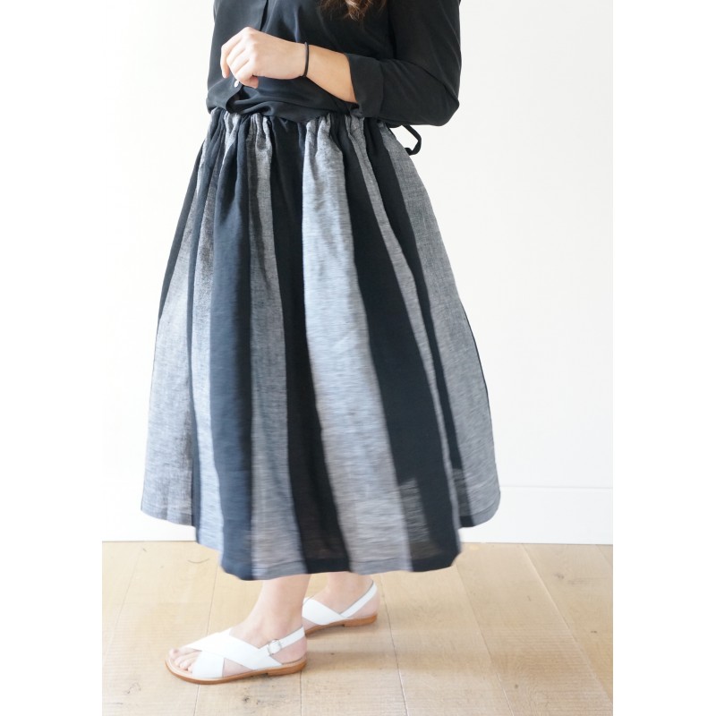 Bow skirt, black stripes linen