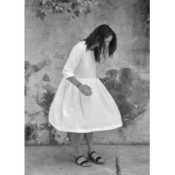 Pleated dress,  3/4 sleeves, white linen