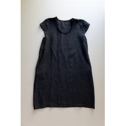 Flared dress, short sleeves, U neck, black linen