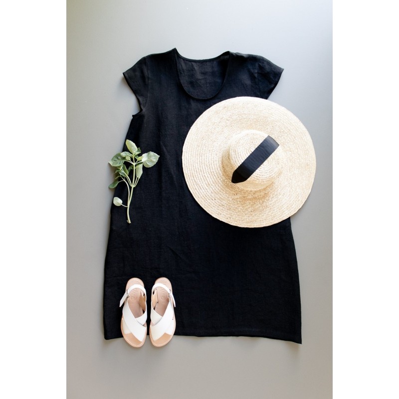 Flared dress, short sleeves, U neck, black linen