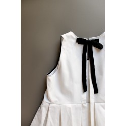 Pleated bow dress, white denim