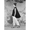 Sleeveless pleated shirt, black linen