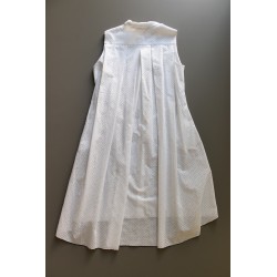 Sleeveless pleated shirt-dress, white openwork cotton