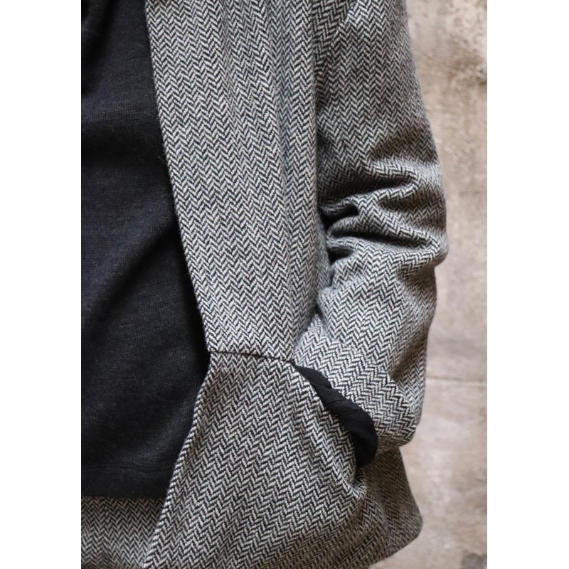 Flared jacket, herringbone wool drap