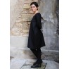 Robe évasée manches longues, col profond, flanelle noire