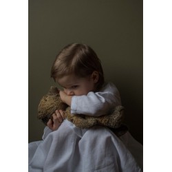 Pleated dress,  long sleeves, white linen