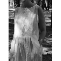 Sleveless pleated jumpsuit, white linen