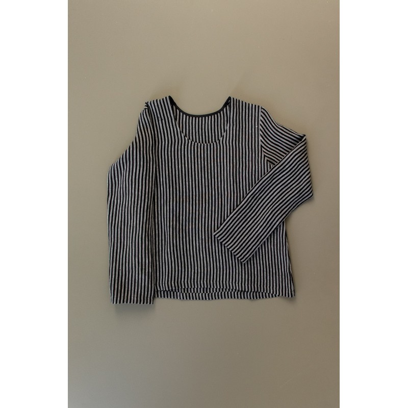 Long sleeves blouse U neck, dark stripes linen