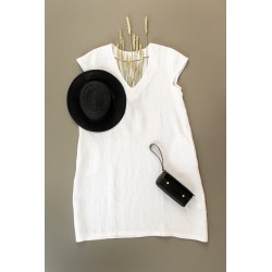 Flared dress, short sleeves, V neck, white linen