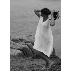 Flared dress, short sleeves, V neck, white linen