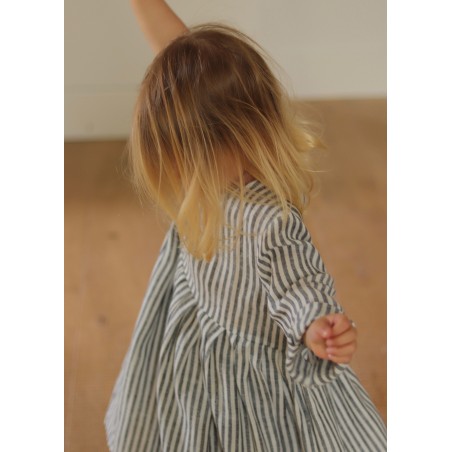 Pleated dress, long sleeves, light stripes linen