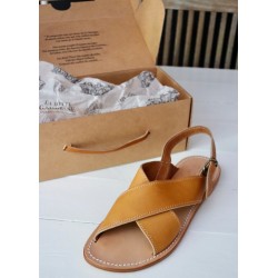 Sandals Uzes, brown leather