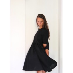 Pleated dress,  3/4 sleeves, black linen