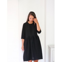 Pleated dress,  3/4 sleeves, black linen