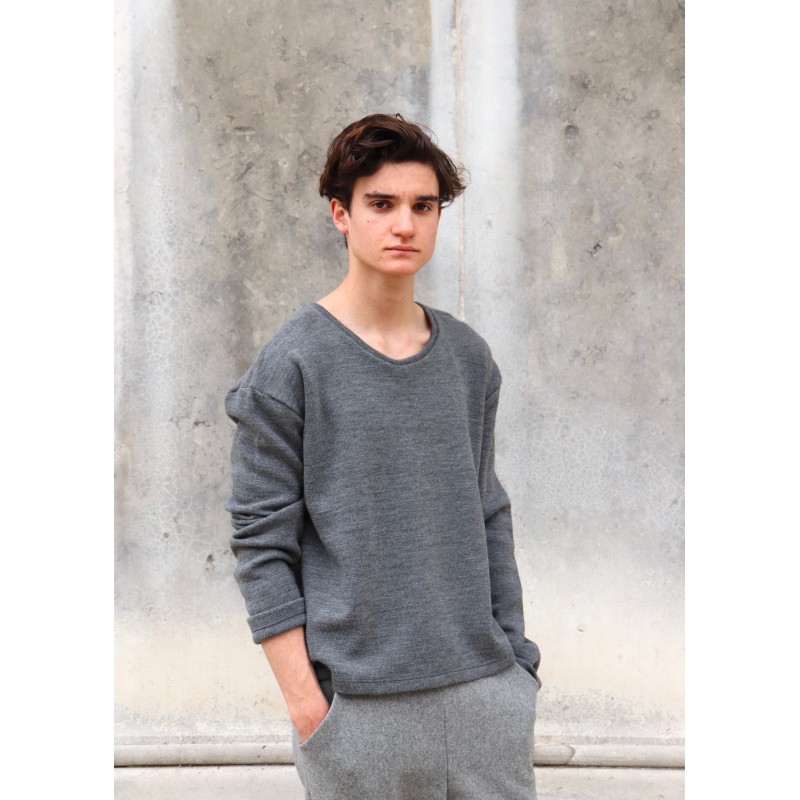 Pull mixte, maille gris clair