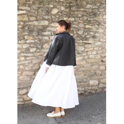 Long pleated dress, white linen