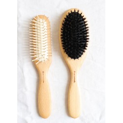 Hair brush, wooden pins