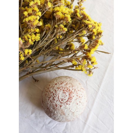 Scented clay ball Ampholia, Honey