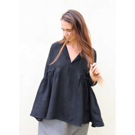 Pleated blouse, black linen