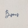 Embroided words "Bisous"