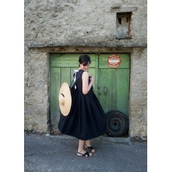 Long pleated bow dress, white denim