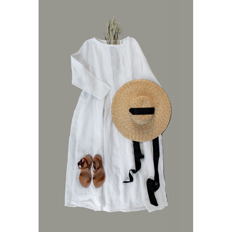 Long sleeves pleated dress, white linen