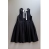 Robe longue nouée à plis, jean noir