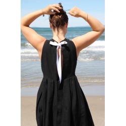 Robe nouée à plis, lin noir