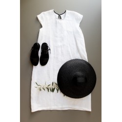 Uniform short sleeves flared dress, white linen