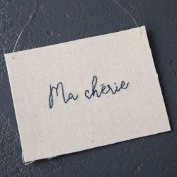 Embroided words "Ma chérie"